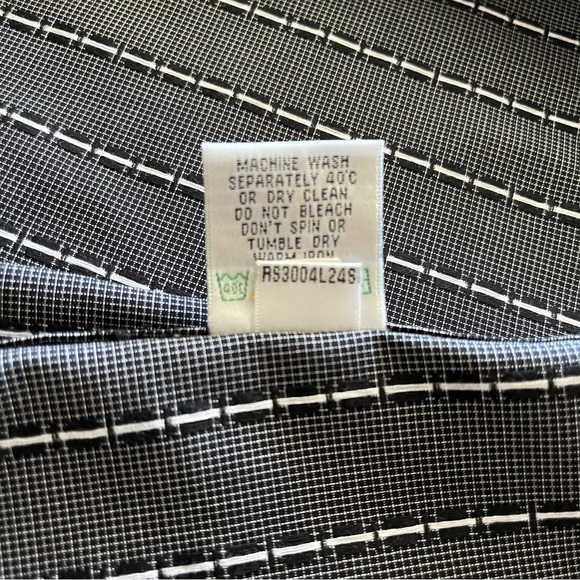 BUGATCHI UOMO Men’s Shaped Fit Black Button Up Long Sleeve Dress Shirt SizeLarge - Picture 10 of 14